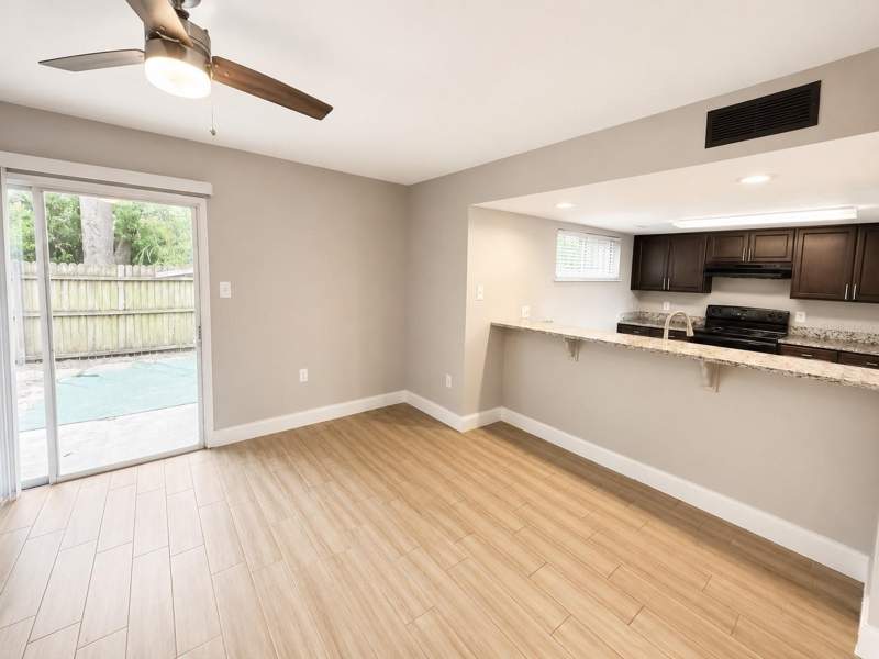 2 bedroom Condominium at 3922 Crayrich Circle #C-4, Village Condo, Orlando — photo 3