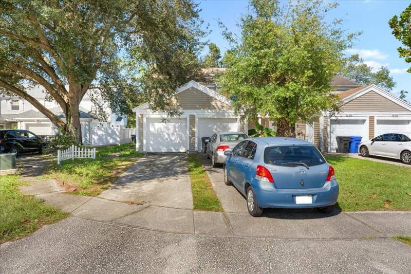 2 bedroom Townhouse at 12310 Villager Court #1, Villager Place, Tampa — photo 3