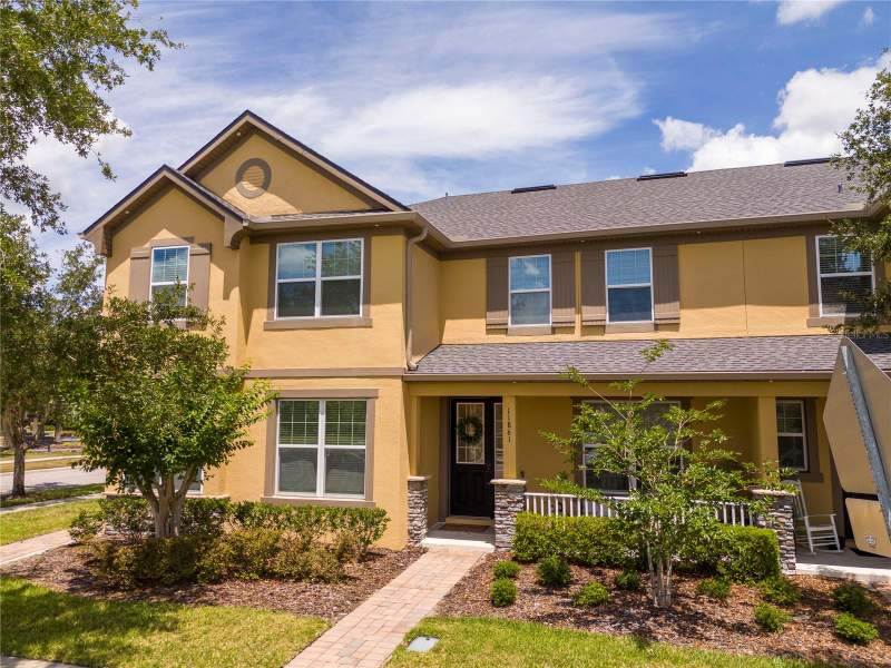 3 bedroom Townhouse at 11861 Vermillion Avenue, Windermere Trls Prcl 3, Windermere — photo 2