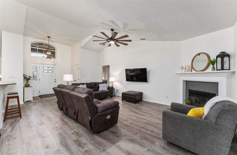 3 bedroom Single Family Residence at 7237 Edmund Court, Chesterhill Estates, Mount Dora — photo 4
