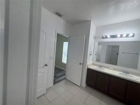 6889 Glenbrook Drive, Lakeland FL - photo 7 of 13