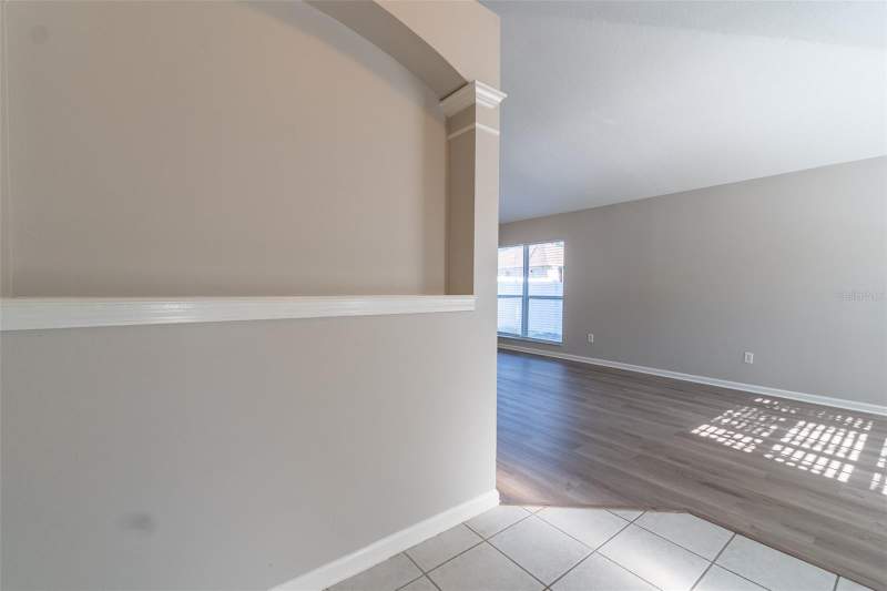 4 bedroom Single Family Residence at 12907 Early Run Lane, South Pointe Ph 10 & 11, Riverview — photo 5