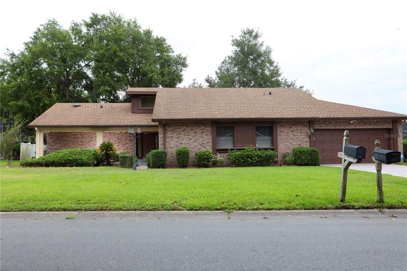 4 bedroom Single Family Residence at 1781 KING CHARLES DRIVE, KINGS POINT, KISSIMMEE — photo 2