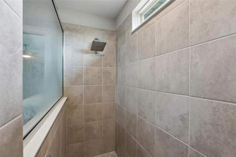 7673 Yale Harbor Drive, Wesley Chapel FL - photo 22 of 38