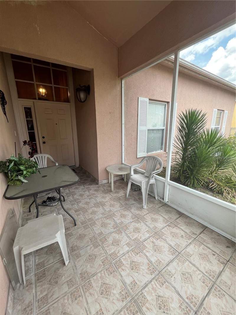 3 bedroom Single Family Residence at 306 Aylesbury Court, Poinciana Village 2 Nbhd 3, Kissimmee — photo 2