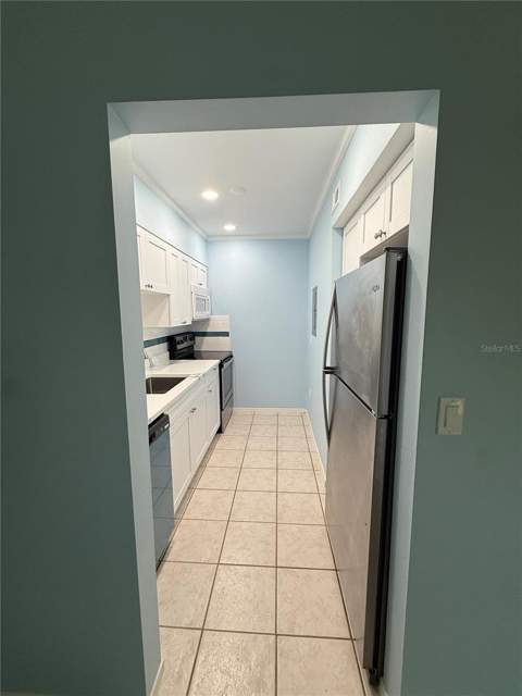 179 Medallion Boulevard #D, Madeira Beach FL - photo 14 of 37