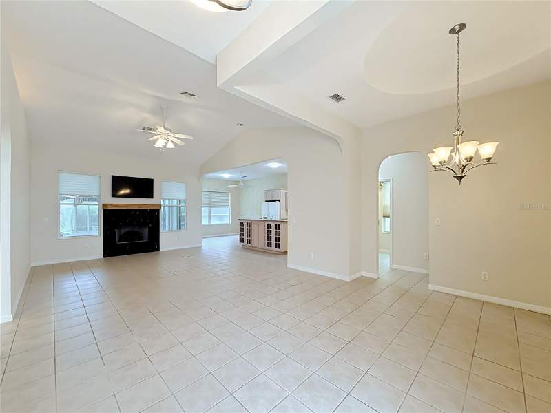 3 bedroom Single Family Residence at 11932 SE 179th Street, Stonecrest, Summerfield — photo 4