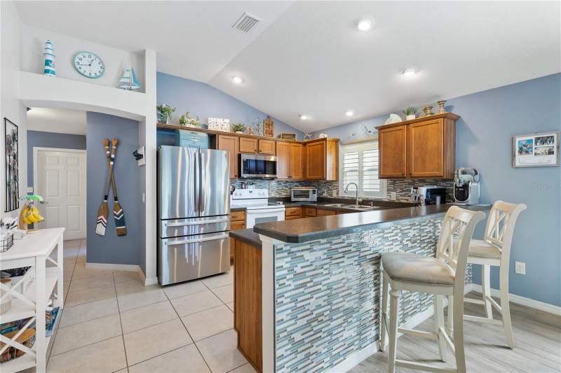 3 bedroom Single Family Residence at 780 Adrienne Way, Villages Of Sumter Megan Villas, The Villages — photo 3