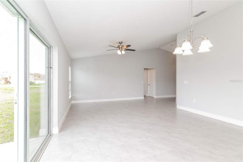 4 bedroom Single Family Residence at 280 Beckenham Drive, Poinciana Village 02, Kissimmee — photo 2