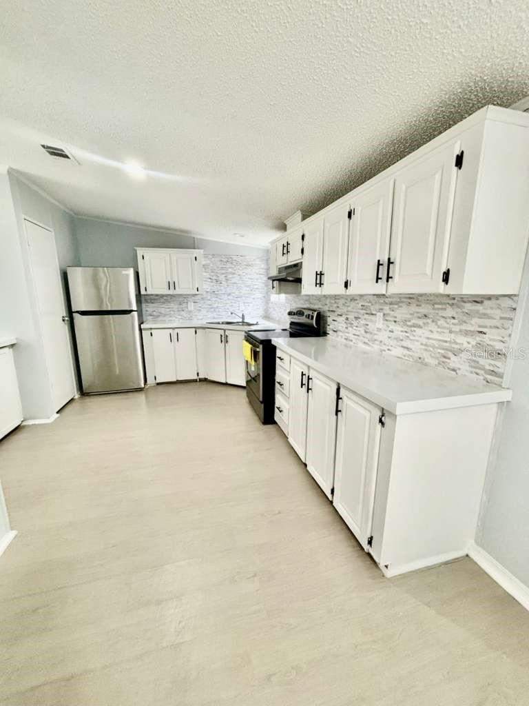4 bedroom Manufactured Home at 218 Diamond Acres Road, Fla Dev Co Sub, Davenport — photo 2