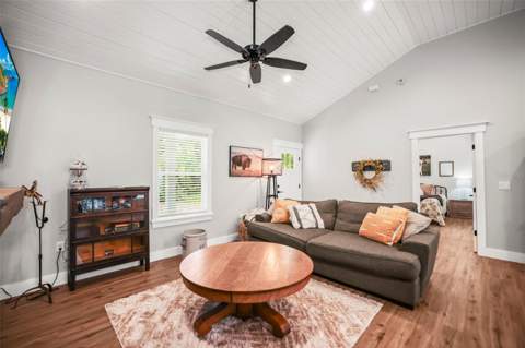 7218 Southeast Avenue, Webster FL - photo 8 of 64