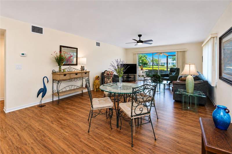 2 bedroom Condominium at 4853 Independence Drive, Mount Vernon Ph 3, Bradenton — photo 5