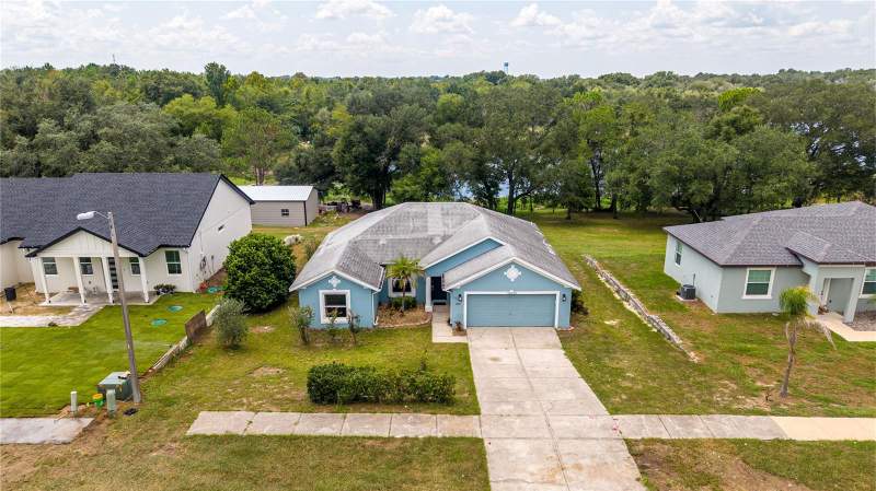 3 bedroom Single Family Residence at 16023 Worthington, Worthington Place, Mascotte — photo 5