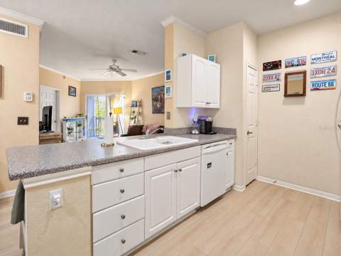 860 N Orange Avenue #323, Orlando FL - photo 6 of 6