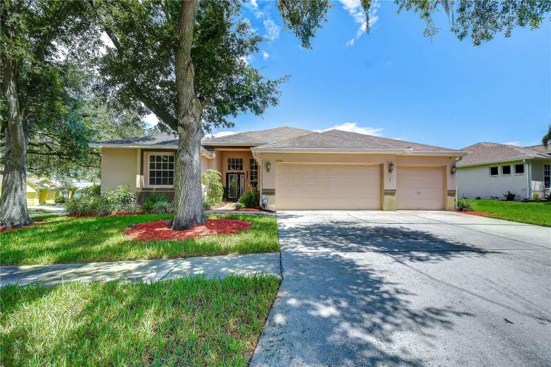 2202 LONGMORE CIRCLE home for sale in Bloomingdale