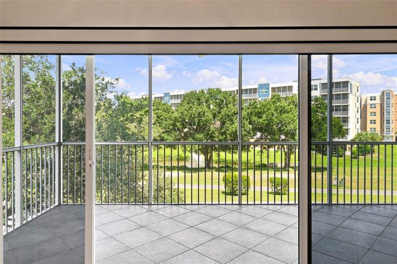 3 bedroom Condominium at 1200 Country Club Drive #4201, Country Club Condo At East Bay, Largo — photo 5
