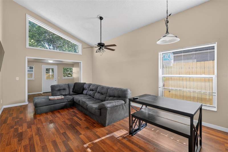 3 bedroom Single Family Residence at 1243 Pin Oak Drive, Sheeler Oaks Ph 03A, Apopka — photo 5