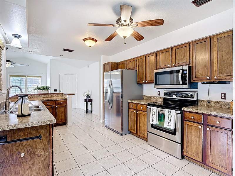 3 bedroom Single Family Residence at 1144 Monroe Avenue, Palamar Oaks Village Rep, St Cloud — photo 3
