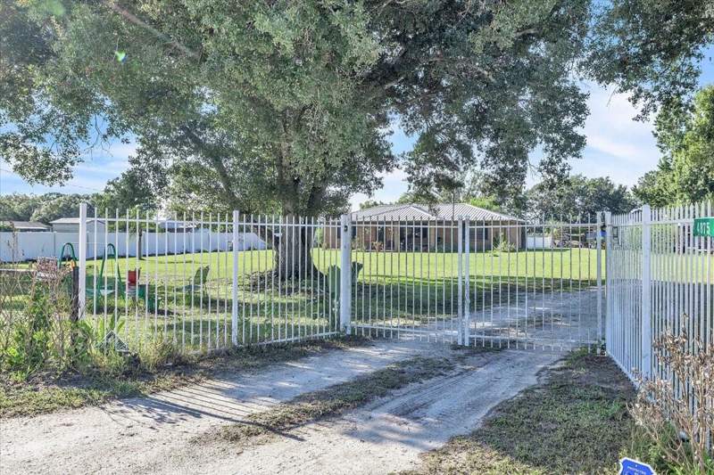 3 bedroom Single Family Residence at 4875 SE Apache Drive, San Jose Estates, Arcadia — photo 3