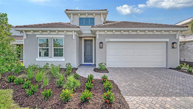 3 bedroom Single Family Residence at 8201 Scarletbush Drive, Windward At Lakewood Ranch Phase 2, Sarasota — photo 2