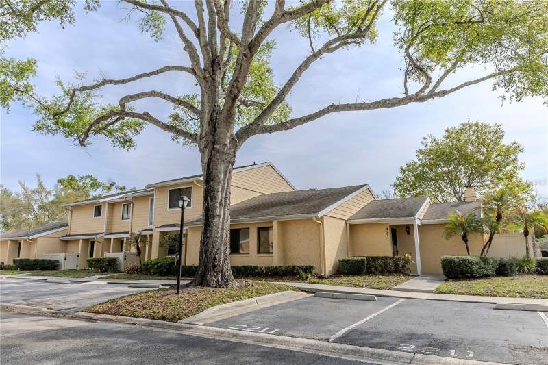 Dover Green Condo