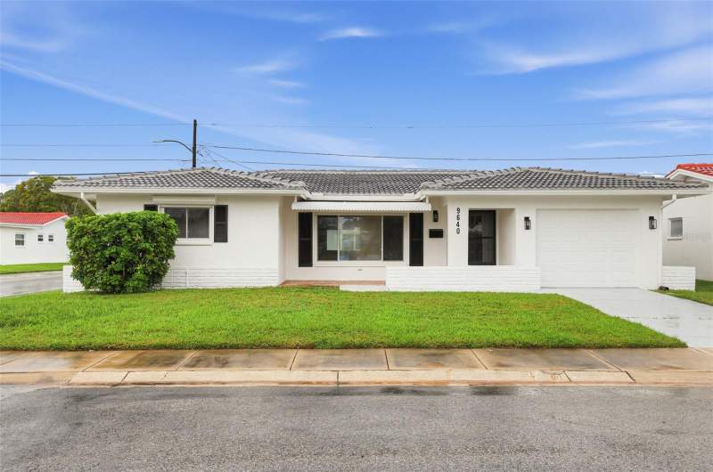 2 bedroom Single Family Residence at 9640 45th Street, Mainlands Of Tamarac By The Gulf Unit 1-B Condo, Pinellas Park — photo 2