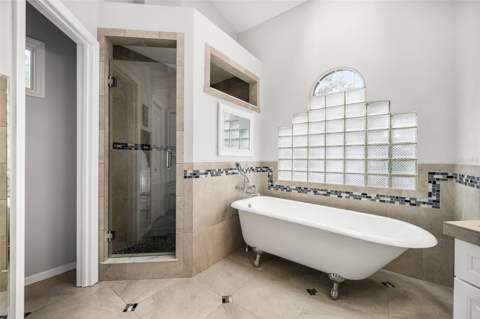 2712 NW 29th Place, Gainesville FL - photo 20 of 48