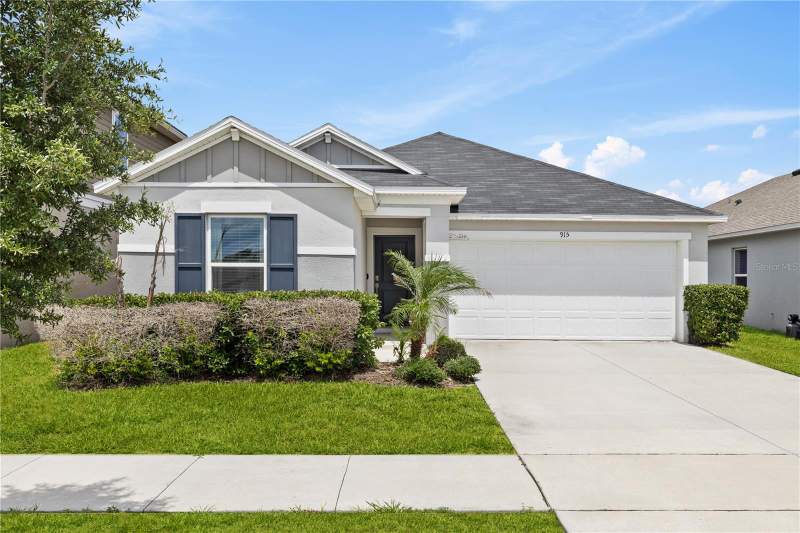 915 OVERPOOL AVENUE home for sale in Bellaviva