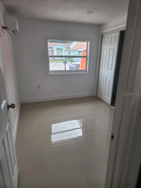 10113 Royal Acres Court, Tampa FL - photo 9 of 35