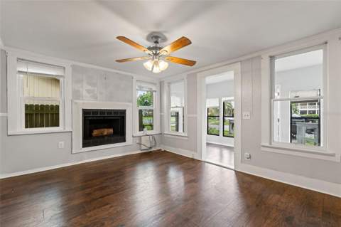 5518 11th Street, Zephyrhills FL - photo 6 of 41