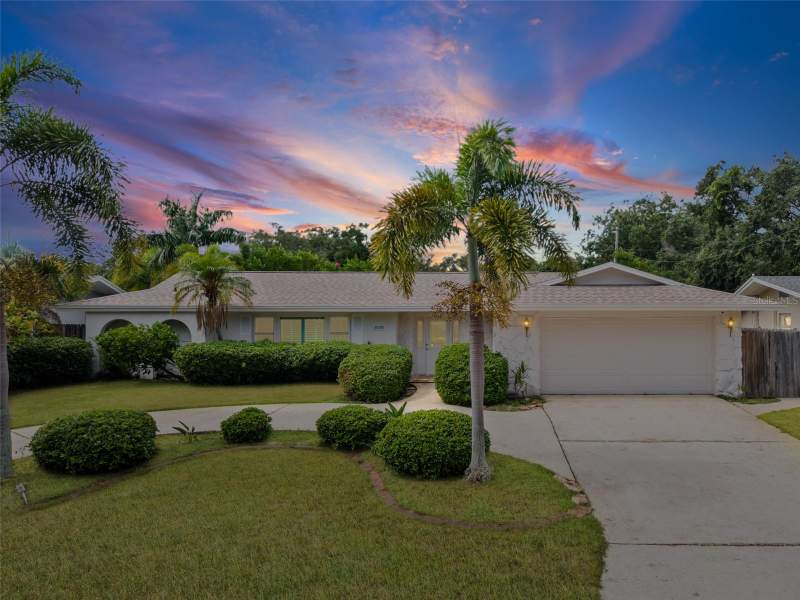 1570 HIGH BLUFF DRIVE home for sale in Harbor Hills Of Palm Harbor Palm Harbor