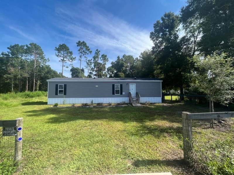 2 bedroom Manufactured Home at 11347 NW 12th Lane, Ocala Estate, Ocala — photo 2
