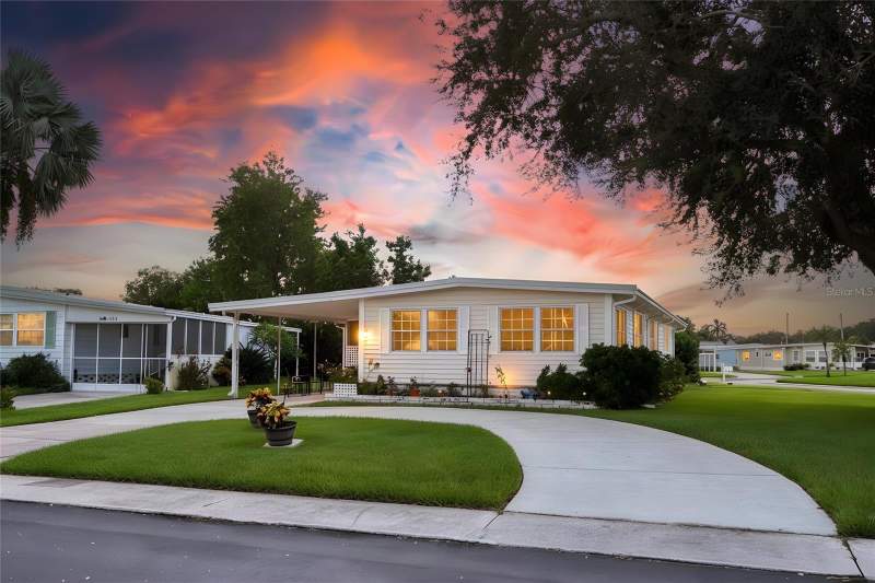 288 SALEM AVENUE #3 home for sale in Lake Tarpon Mobile Home Village