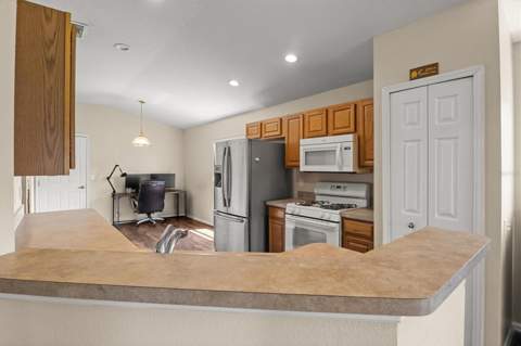 3833 Whistlewood Circle, Lakeland FL - photo 8 of 28