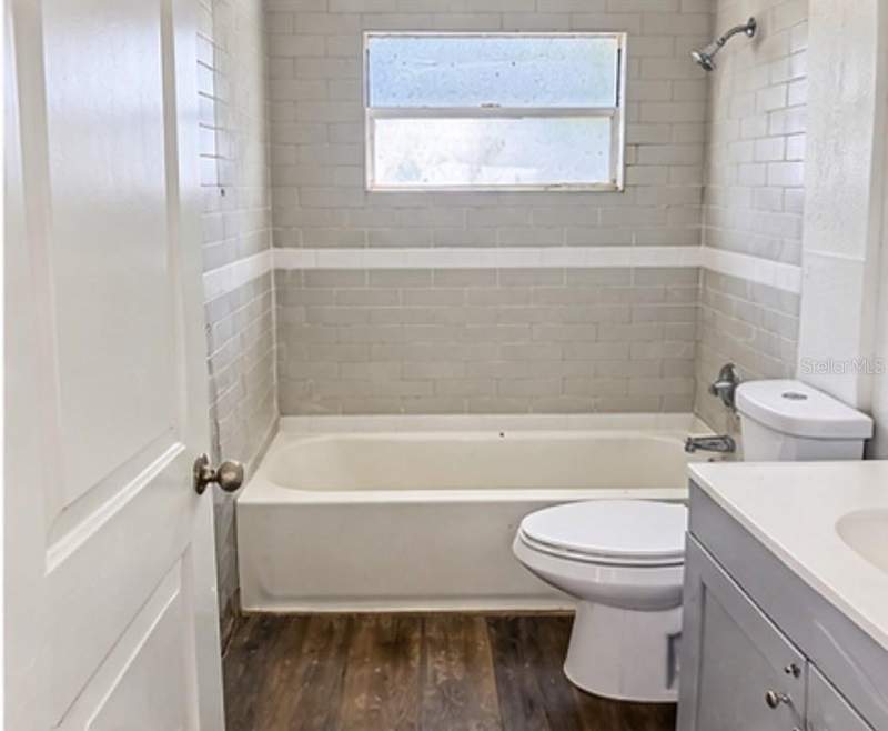3 bedroom Single Family Residence at 10017 Linda Street, Gibsonton, Gibsonton — photo 4