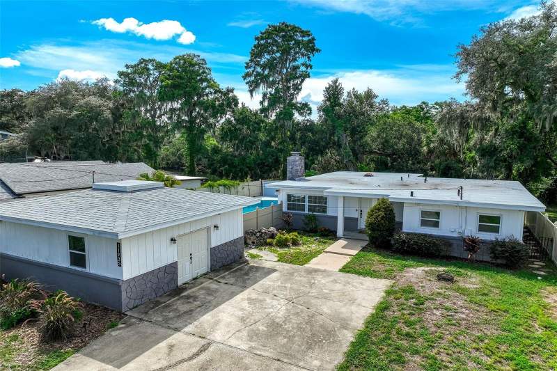 3 bedroom Single Family Residence at 11935 Riverhills Drive, Temple Terrace Estates, Tampa — photo 2