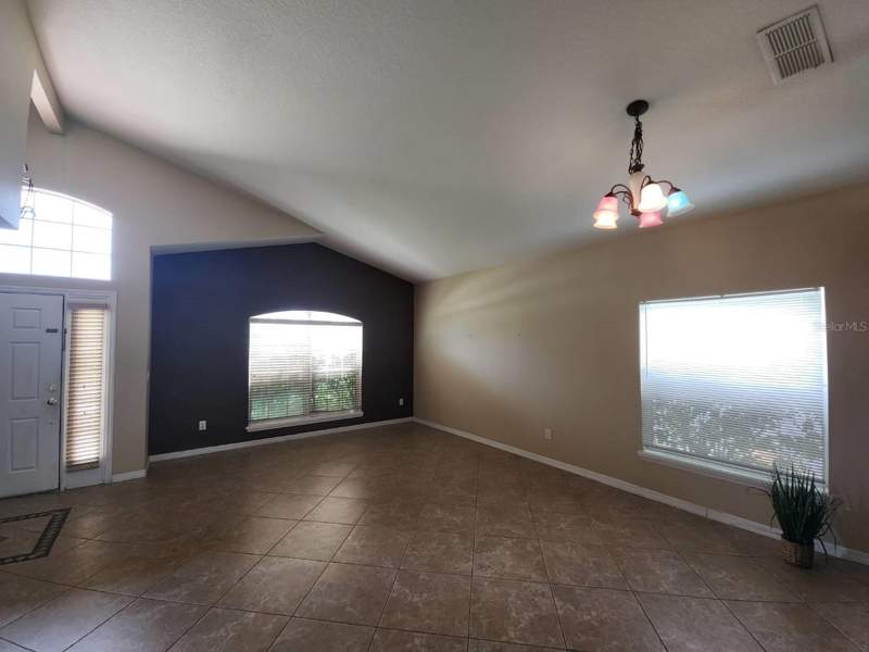 6 bedroom Single Family Residence at 302 CLYDESDALE CIRCLE, BAKERS CROSSING PH 2, SANFORD — photo 5
