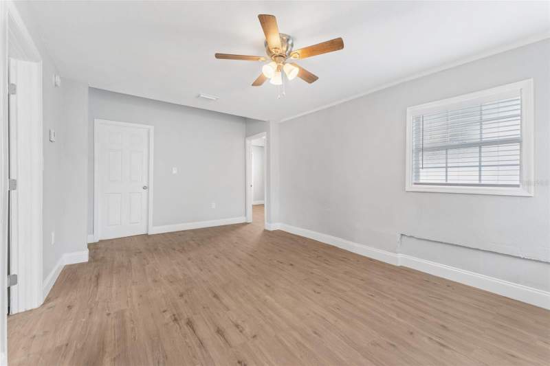 3 bedroom Single Family Residence at 1927 13th Street, Spears Sub C E, St Petersburg — photo 2