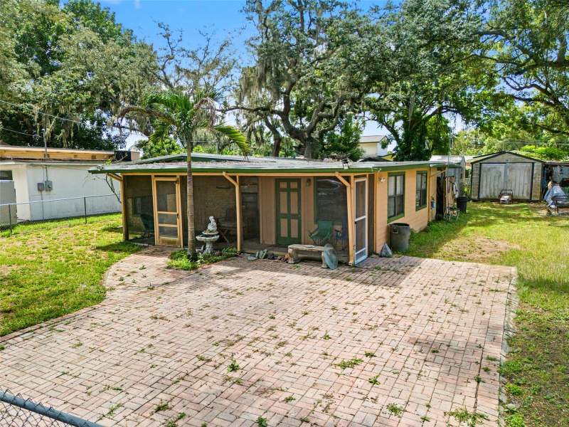 2 bedroom Single Family Residence at 133 E 145th Avenue, Tampa, Tampa — photo 5