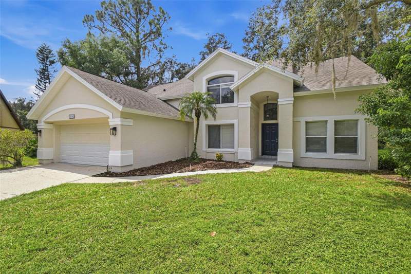 4 bedroom Single Family Residence at 16102 Warden Place, Tampa Palms 2C Unit 2, Tampa — photo 2