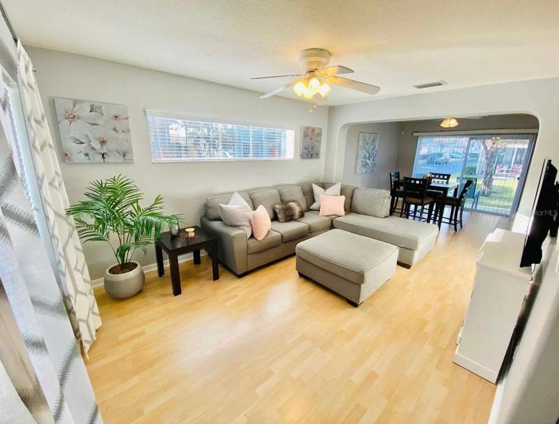 2 bedroom Townhouse at 8013 Boone Drive, Cumberland Trace, Largo — photo 3
