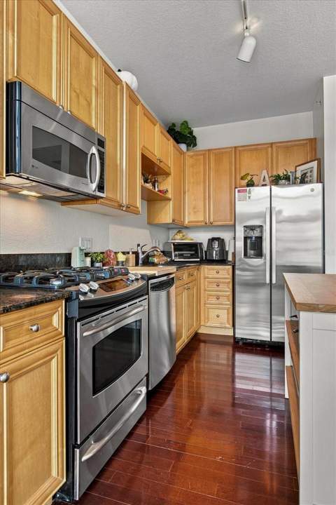 150 E Robinson Street #1421, Orlando FL - photo 7 of 40