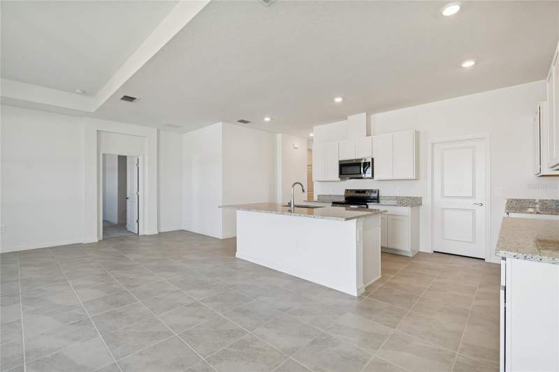 4 bedroom Single Family Residence at 4710 Outhaul Run, Southpointe, Palmetto — photo 5