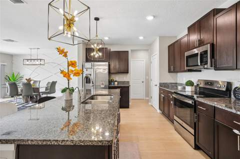 15608 Miller Creek Drive, Sun City Center FL - photo 8 of 52