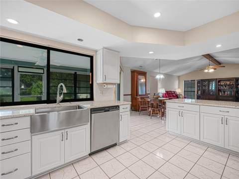 5657 Bloomfield Boulevard, Lakeland FL - photo 7 of 32