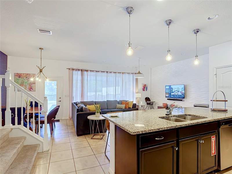 5 bedroom Townhouse at 8891 Geneve Court, Windsor At Westside Ph 2B, Kissimmee — photo 5