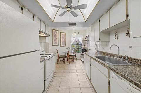 6591 Brambleleaf Drive, Spring Hill FL - photo 16 of 45