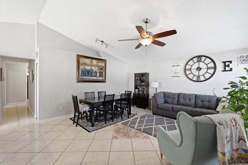 3 bedroom Single Family Residence at 342 WINDFORD COURT, PARK AVE ESTATES, WINTER GARDEN — photo 3