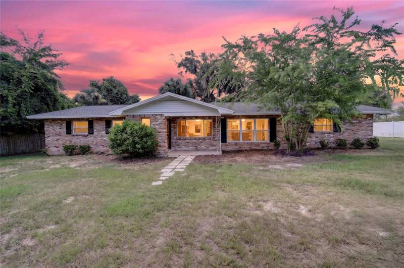 3 bedroom Single Family Residence at 2421 NE 57th Place, Ocala, Ocala — photo 3