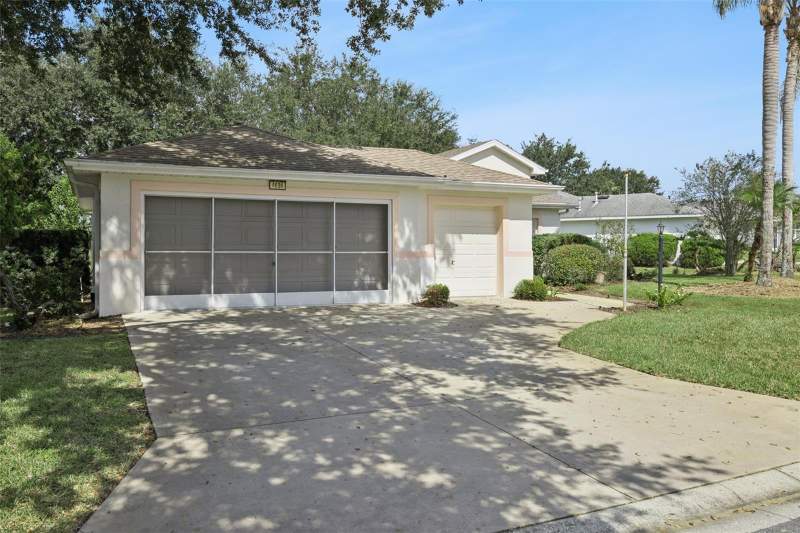 3 bedroom Single Family Residence at 4636 Glen Coe Street, Royal Highlands Ph 02-A Lt 1173 Orb 2040, Leesburg — photo 2